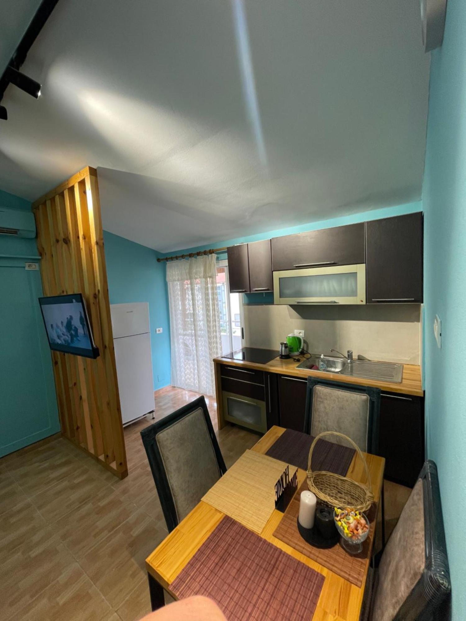 House For Rent Jurgen Villa Golem  Exterior photo